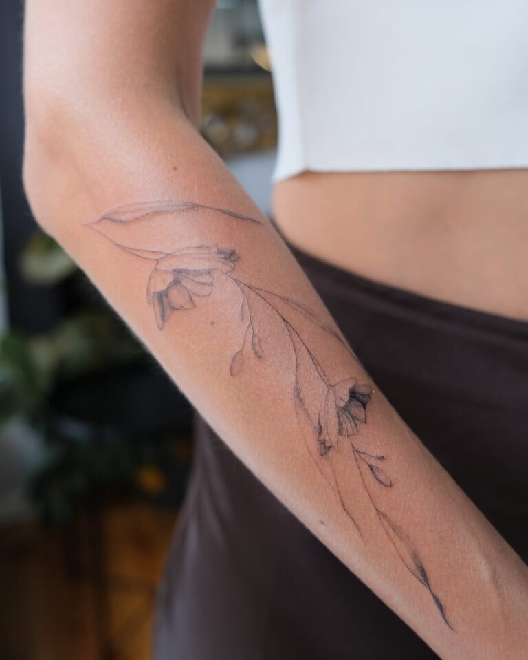 Fine Line tattoo by Alma Studio