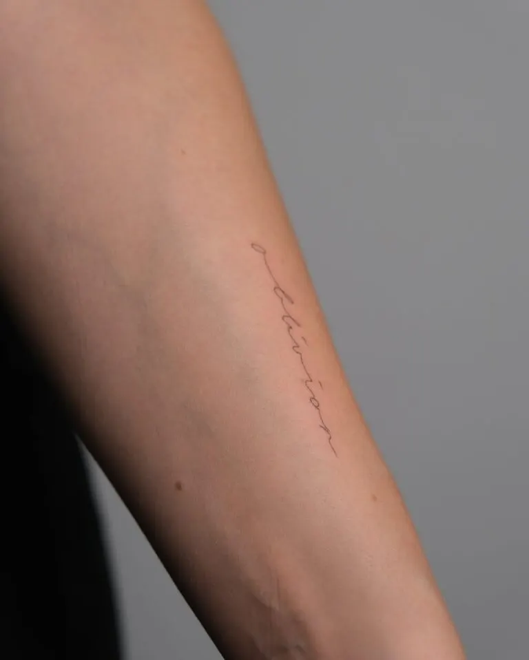 Fine line tattoo by Alma Studio, Brighton