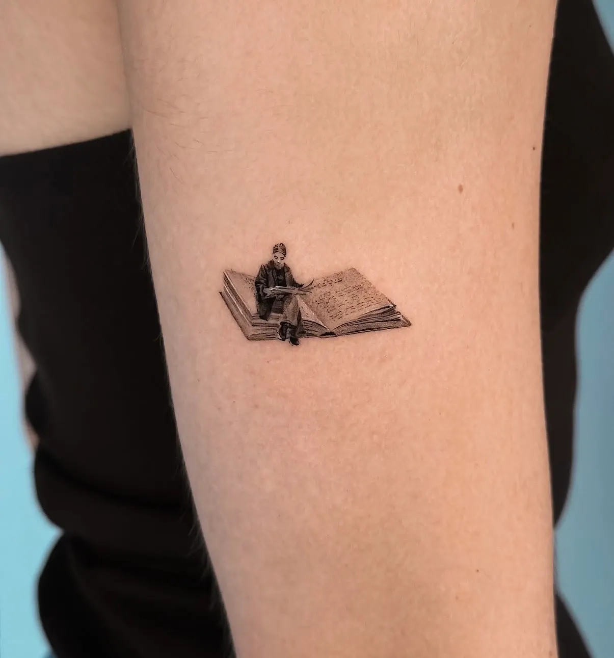 Microrealism tattoo by Alma Studio, Brighton