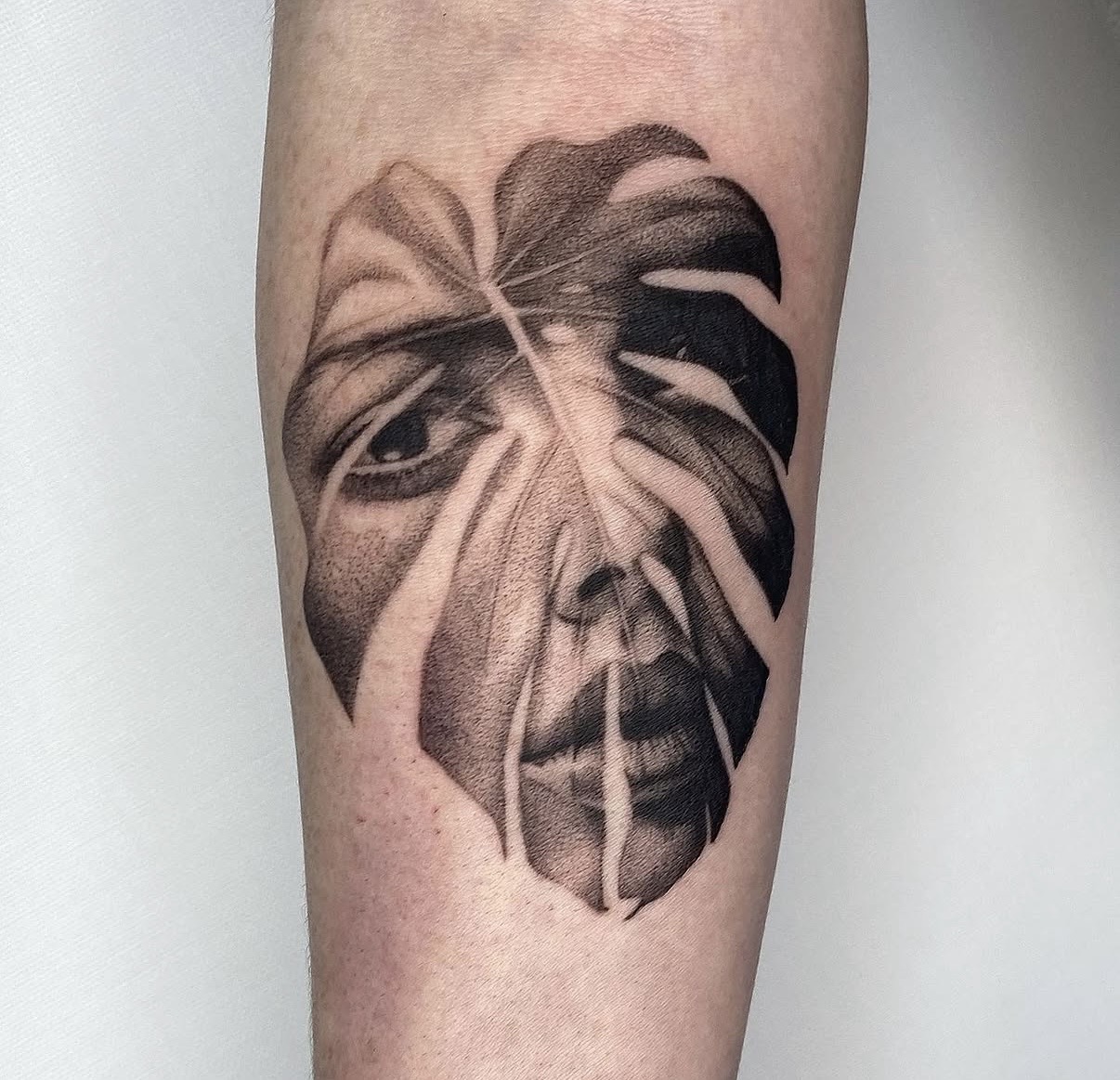 Fine line realism tattoo by Alma Studio, Brighton