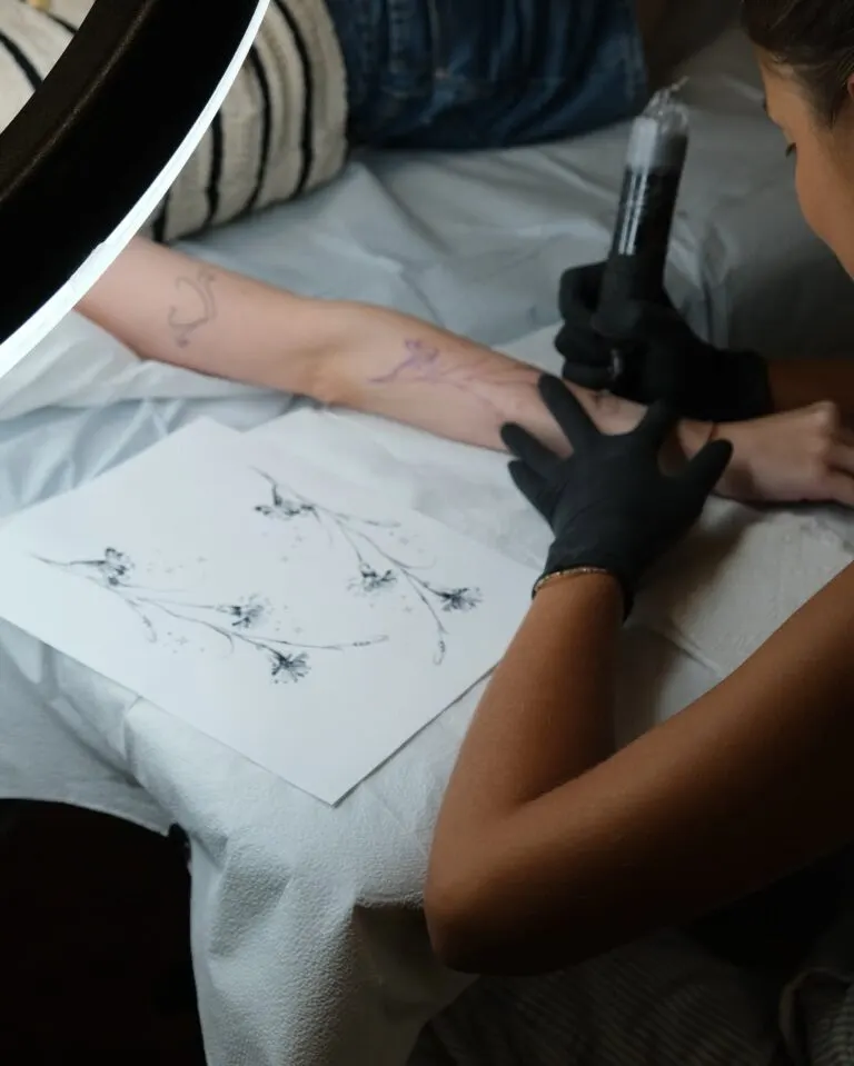 Fine line tattoo by Alma Studio, Brighton